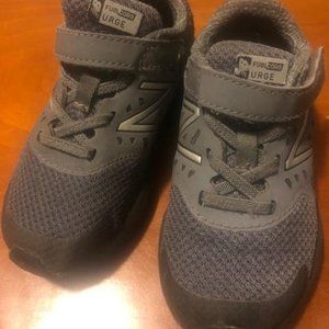 New Balance Toddler size 8 Sneaker/shoes